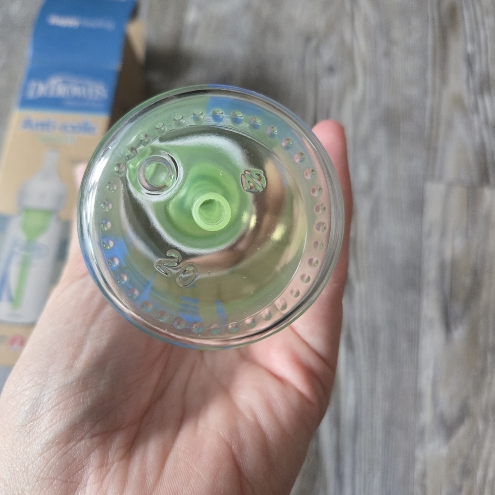 One Glass Dr. Brown's Anti-Colic Baby Bottle - Picture 6 of 11